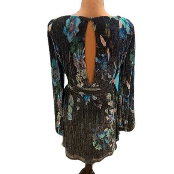 Dress the Population “Kirsi” Mini Dress with Sash Belt and Long Sleeves – Small - Picture 6 of 7